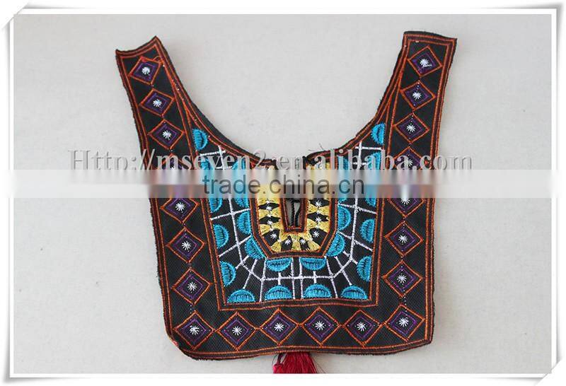 New arrival vintage embroidered crochet collar Embroidered Collar with tassel