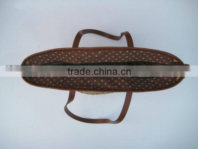 Natural straw beach bag seagrass bag