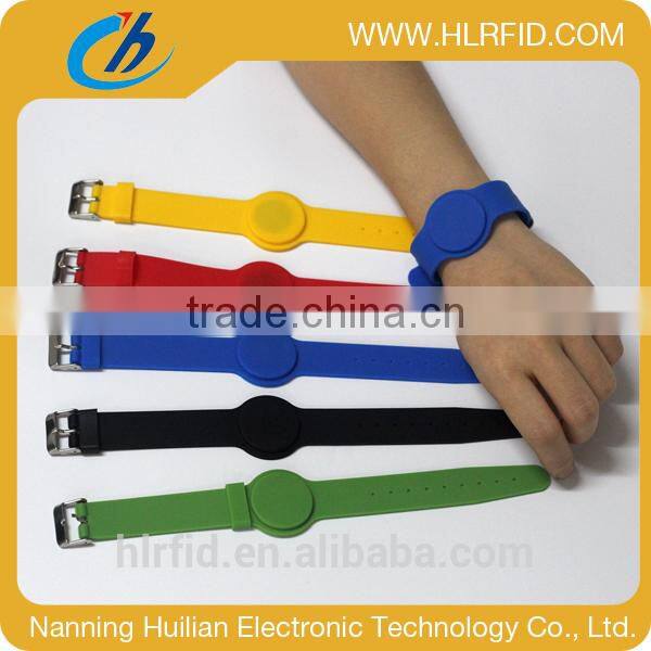 Amusement Park Playground RFID LF/HF/UHF Silicone adjustable wristband/bracelet/watches with low price