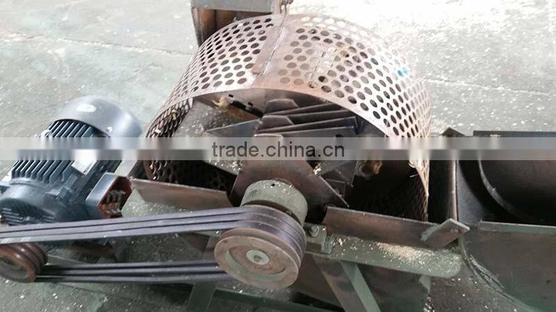 shaving or small size wood log chipping machine for animal bed