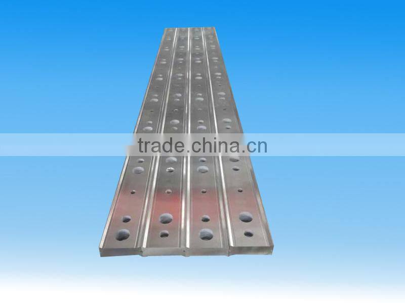 Guillotine shear blades for cutting mild steel sheet