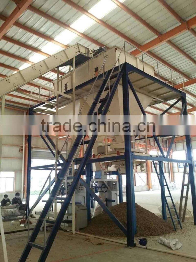 Industrial wood pellet packing machine