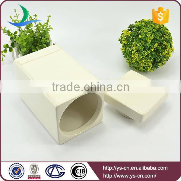 Homeware Ceramic biscuit Jar Storage Jar With White Color