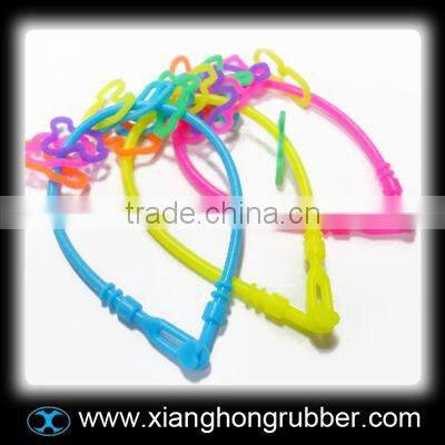 lovely silicone wristband with cartoon pendants