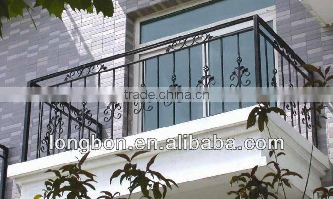2014 Top-selling corridor garden steel fence