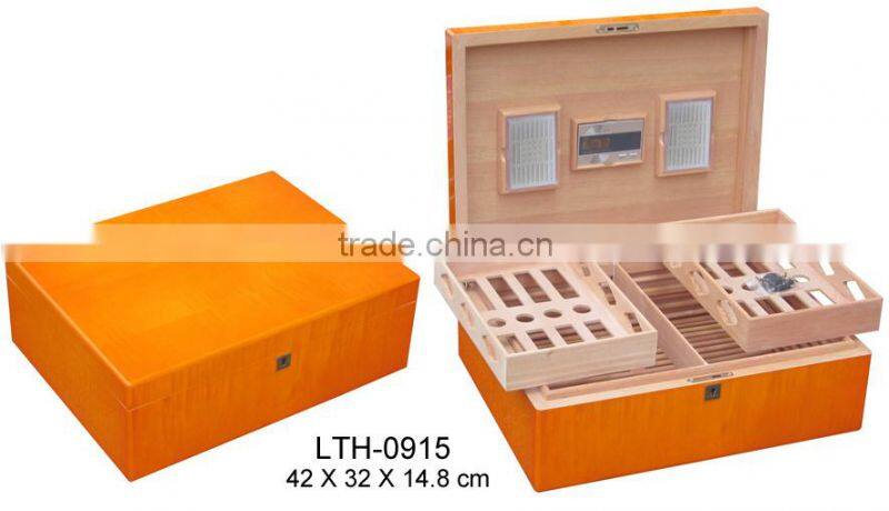 Lacquer surface wooden humidores