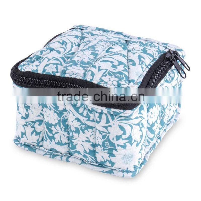 Nice pattern essential oil carrying case wholesale for 16 vials