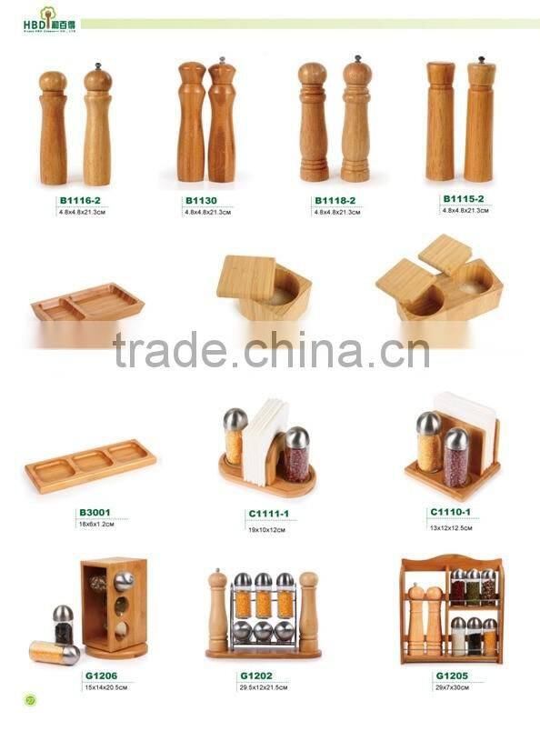 Hot products Rubber Wood Salt And Pepper shaker set wholesale
