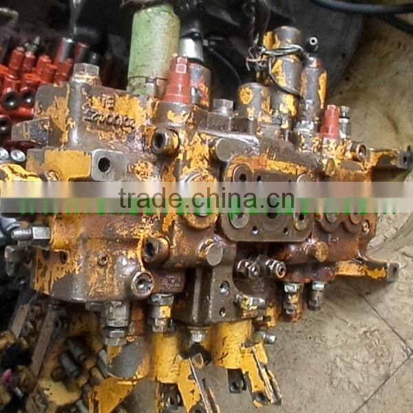 SK200-3 MAIN CONTROL VALVE , USED
