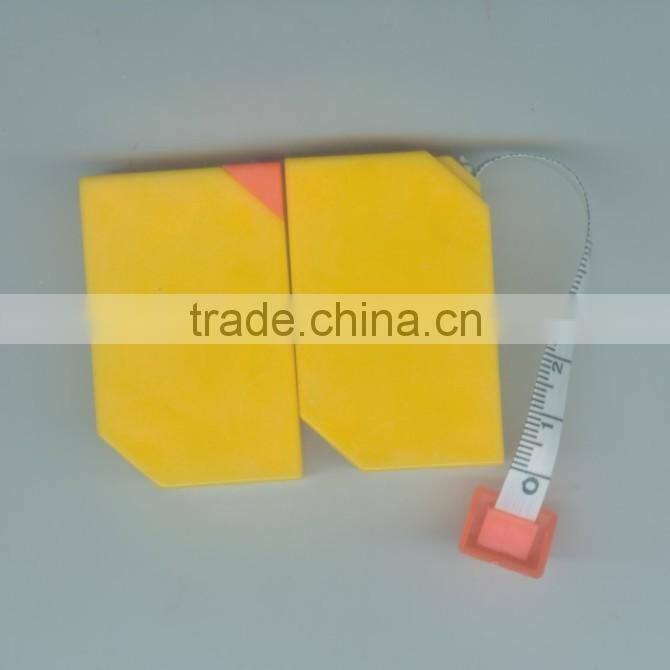 Retractable tape measure keychain with pig design