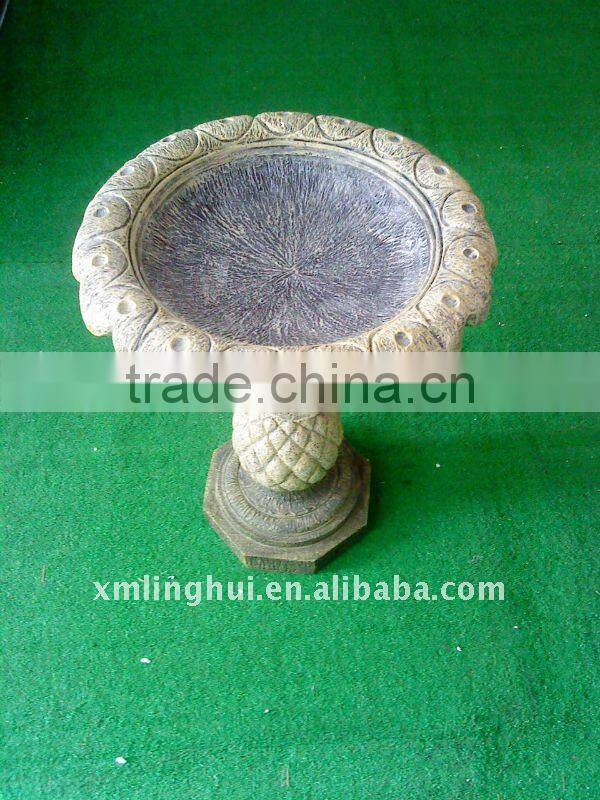 Garden flower bird feeder