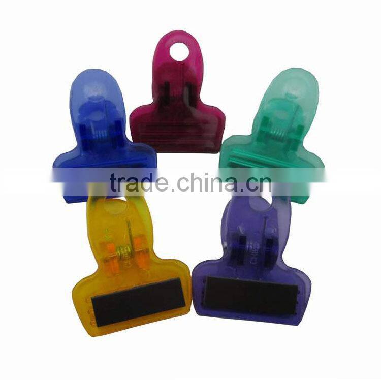 Trade assurance colorful magnetic plastic spring clip