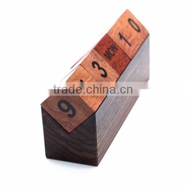 2017 Fashion Hot Sales Manually Wood Cube Calendar, Creative Calendar DIY Perpetual Calendar