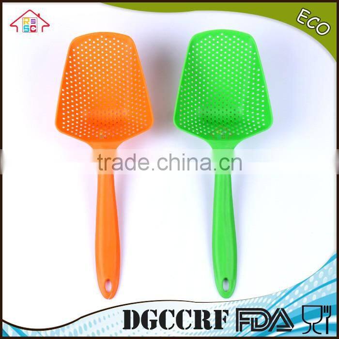 NBRSC High Heat Resistant large black Nylon Scoop Colander Slotted Spoon Strainer With Handle