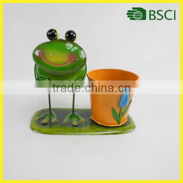 Good selling frog garden decoration small yard outdoor