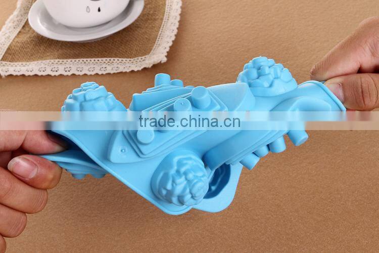 funny LFGB grade Titanic ship shaped silicon ice tray