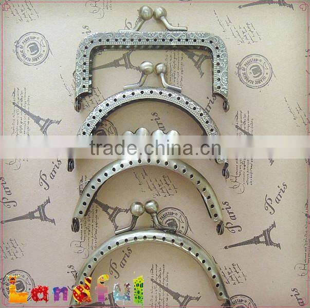 Vintage Brass Heart Closure Handmade Sewing Coin Purse Frame