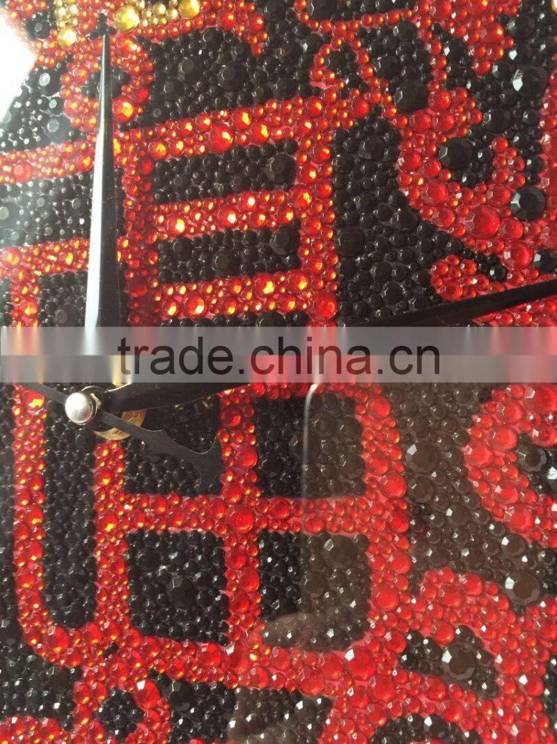 Drop round stone set. diamond like drop set.