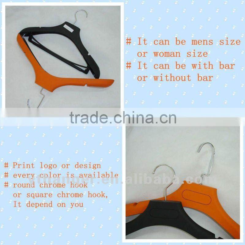 PL-29 clothes hanger wholesale and ps plastic hanger with bar