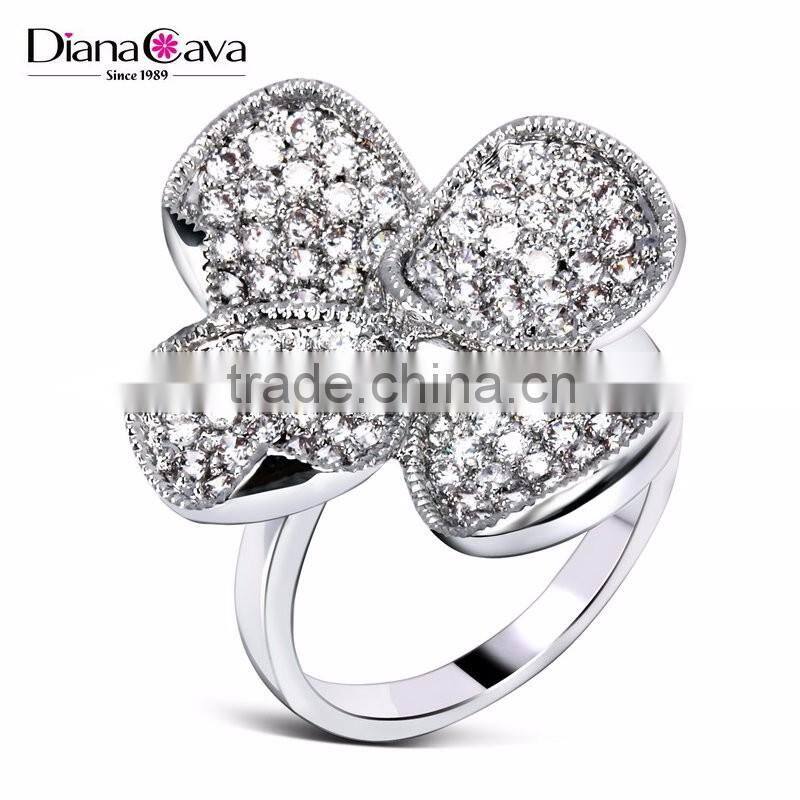 Fancy Lady Jewelry Clover Leaf Design CZ Stones Wedding Deluxe White Gold Ring