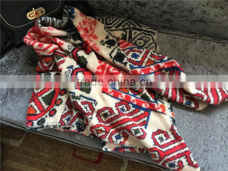 Best Selling Winter Warm Soft Colorful Printed Wool Square Scarf