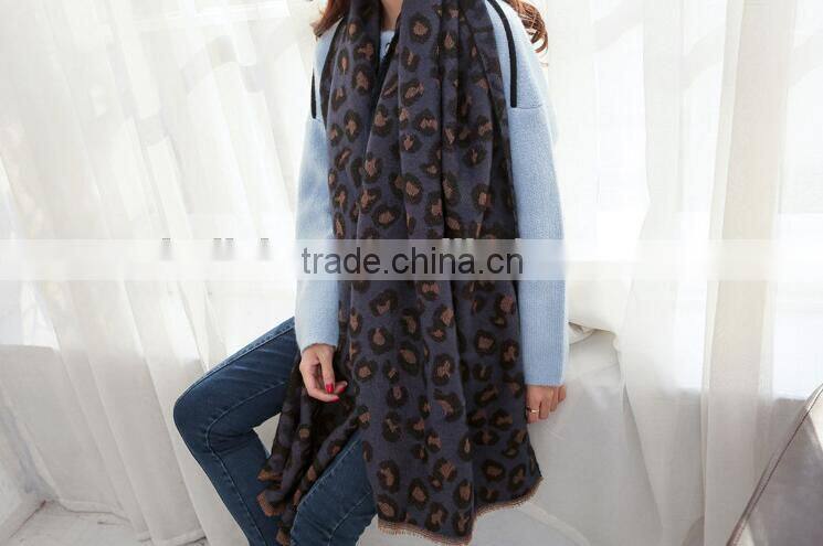New Design Fashion Winter Wool Cashmere Pashmina Leopard Jacquard Ladies Stole Shawl Scarf