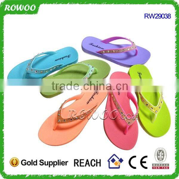 Latest design white crystal Women Fancy Custom flip flops