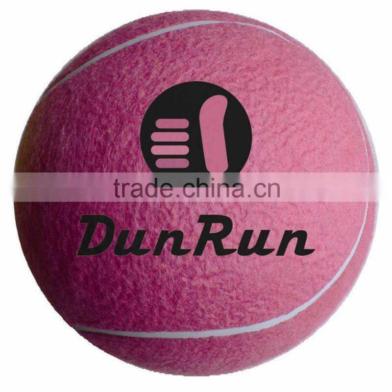 Inflatable tennis ball