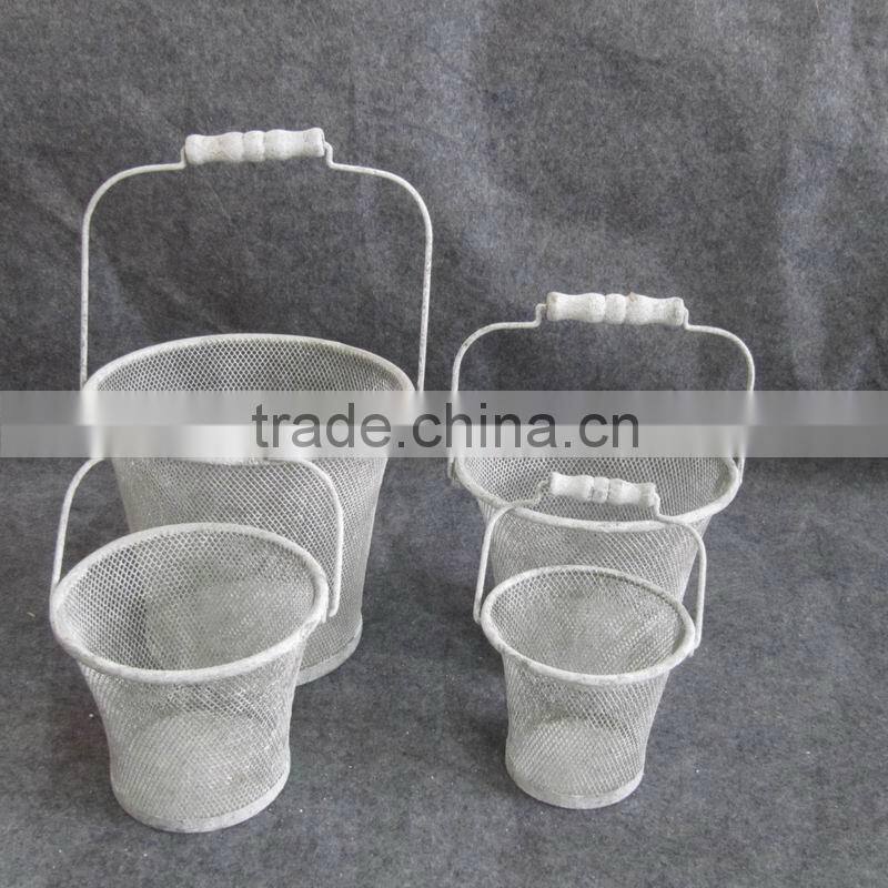 Wholesale metal crafts round flower wire mesh basket