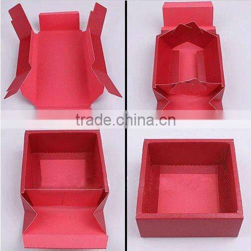 Paperboard gift folding box with hat flat packing and save freight