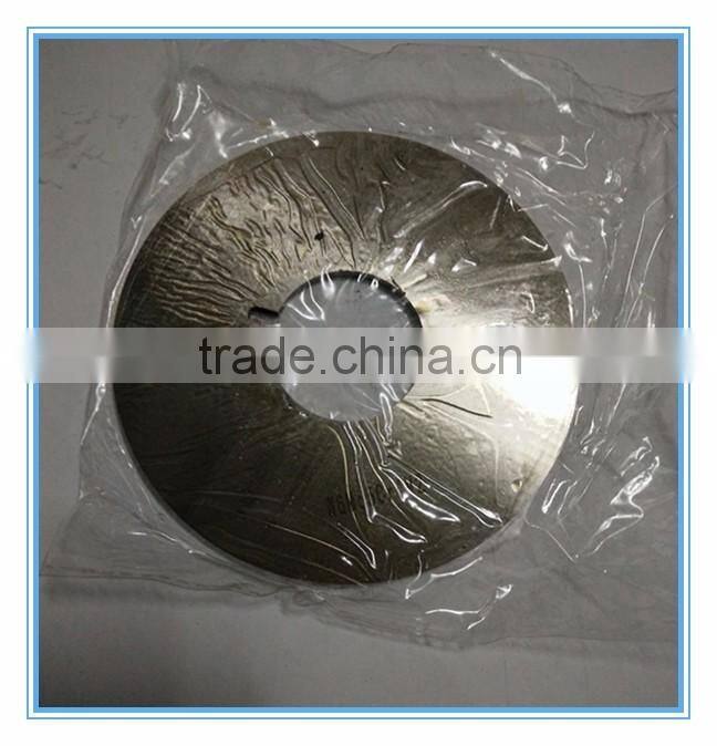 Blade for cotton digging machine