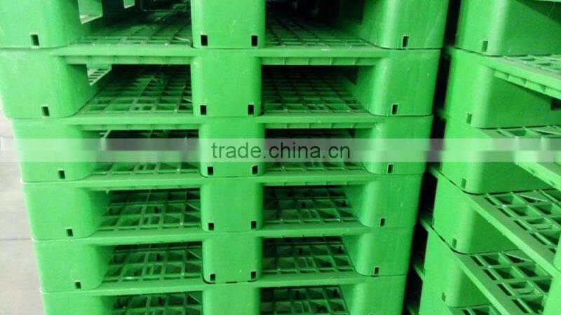 nine foot plastic pallet