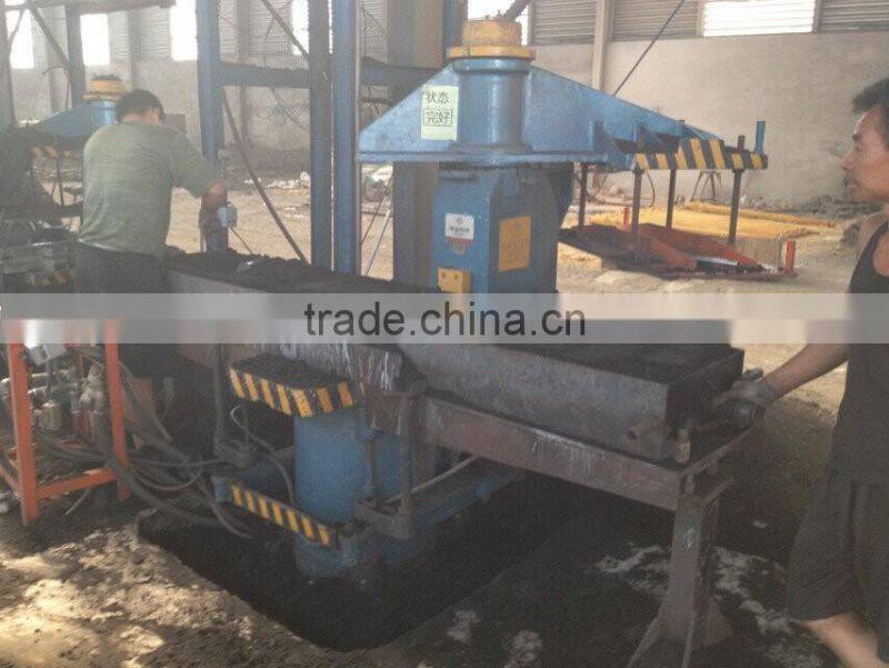 European decorative cast iron garden lamp post