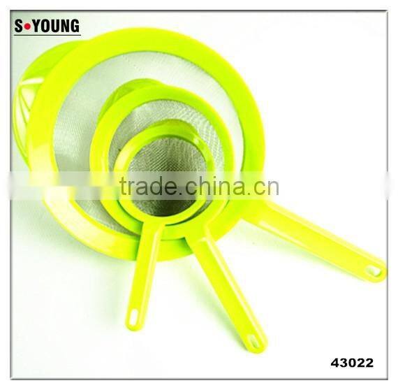 43022 Set of 3 Fine Mesh Stainless Steel Strainers with pp handle