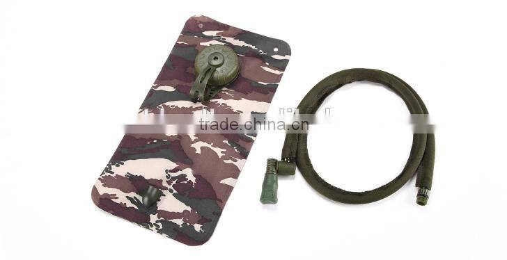 Outdoor 1.5L camping climbing riding cycling water bag military camouflage hydration bladder
