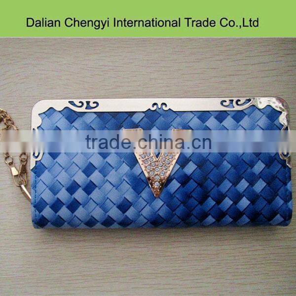Fashionable woven print ladies pu leather long ladies wallet with iron chain