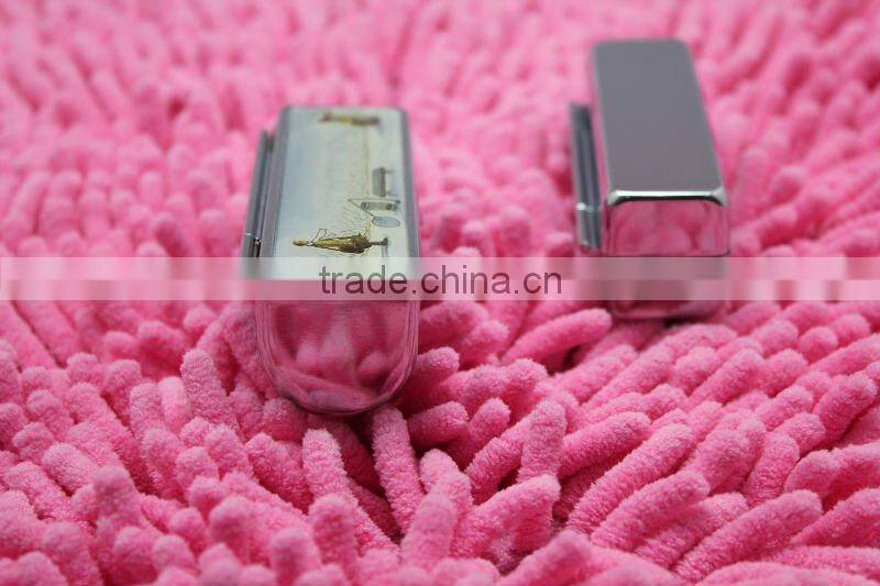 Delicate metal lipstick case