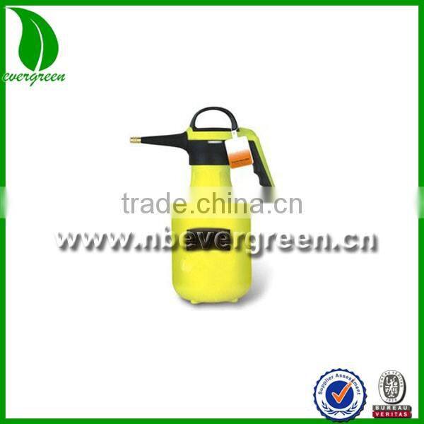 Garden hand sprayer 2 liter pressure sprayer