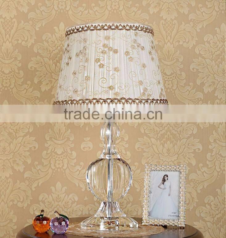 Concise design clear K9 crystal table lamp with white color lace lampshade