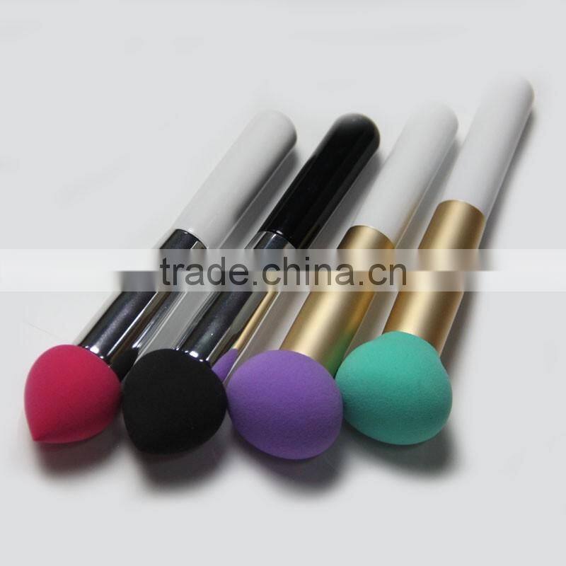 Makeup Beauty Sponge Blender brush with handle for Perfect Makeup/Beauty Tool