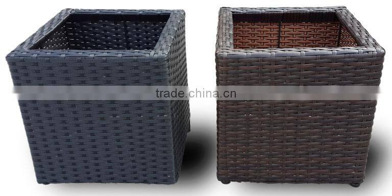 Wicker Planter pots, Plastic Rattan Wicker Pots, Viet Nam plastic Wicker Planter, Handicraft Wicker Planter