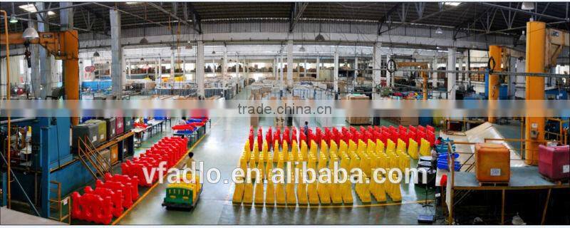 Quality factory red traffic cheap driveway roadblock barrier price