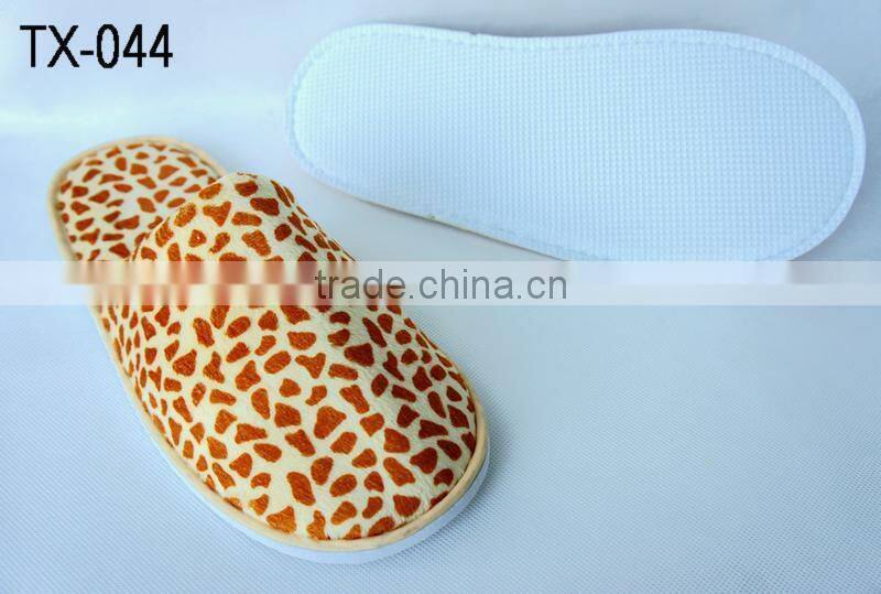 2015 high quality cute cotton cartoon hotel slippers for kids