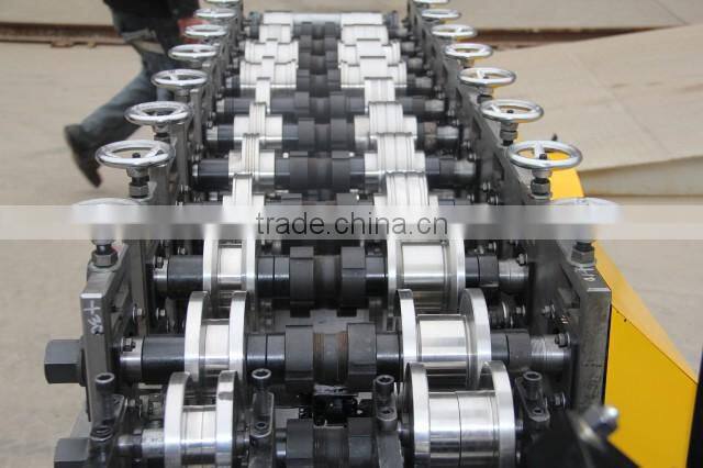 high quality roll shutter door roll forming machine/roller shutter/rolling slats production line