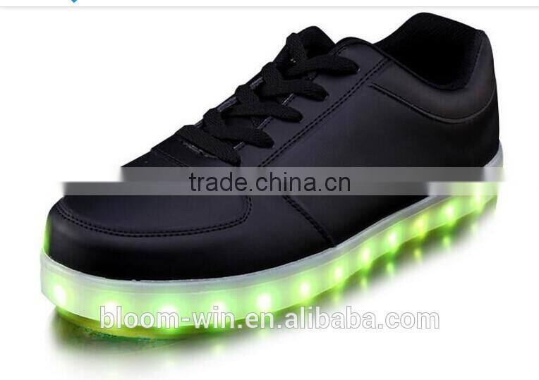 2016 fashion most popular LED Light Shoes sport attractive LED Light Up Shoes