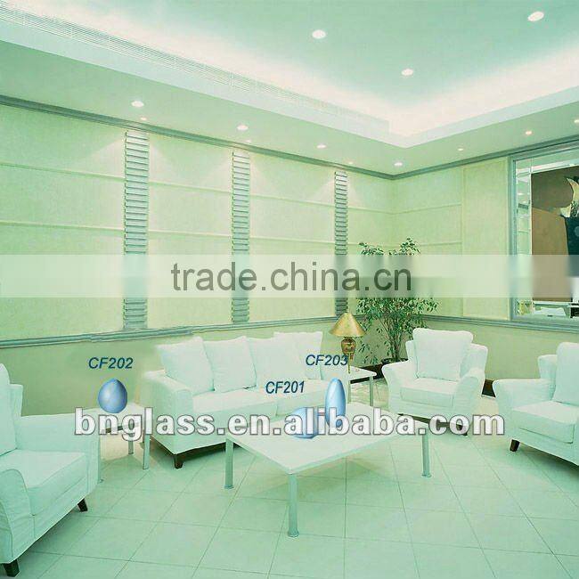 Blown Glass Table Decoration In Restaurant