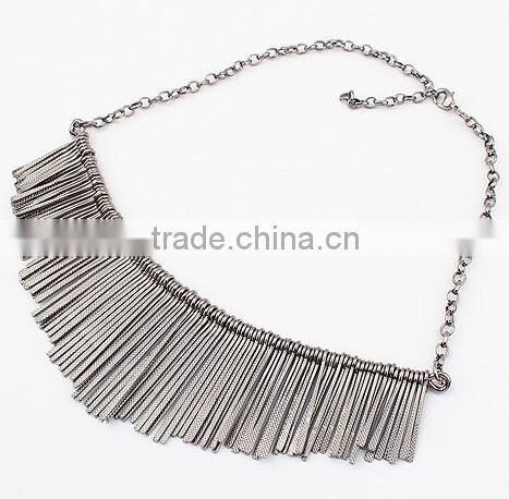 Fashion design silver tassel necklace