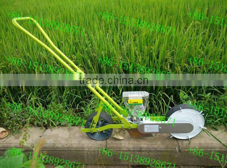 New design manual vegetable seeder