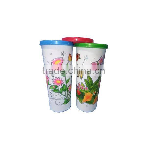 Wholesale plastic colorful drink cup with cover