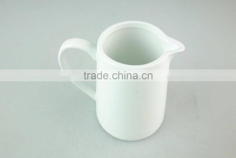 stock pure white porcelain 200ml milk pot for hotel used